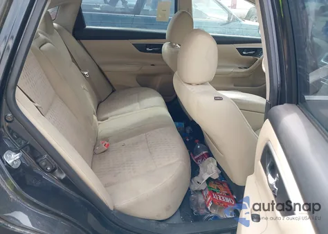 2016 Nissan Altima 2.5 Sv z USA, uszkodzony, nr VIN 1N4AL3AP7GC121177